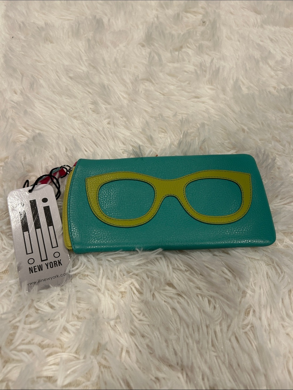 ili New York Sunglasses/Eyeglasses case